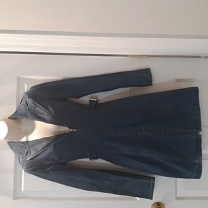 GUESS Stunning collared denim dress